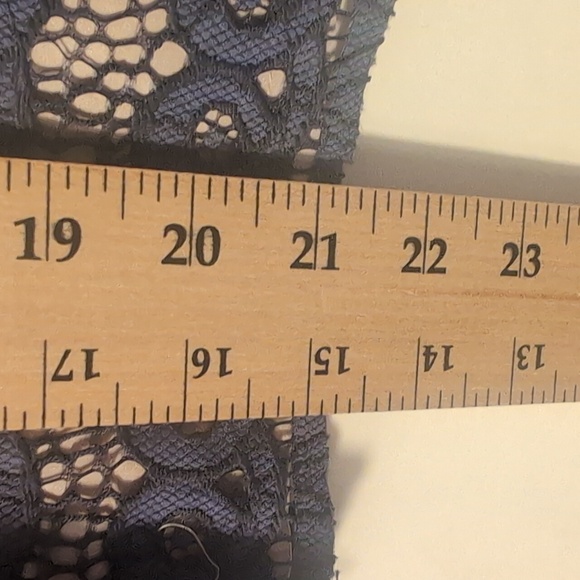 Ann Taylor 12 Navy Lace Skirt Sheath Midi Workwear - Picture 12 of 13